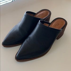 Madewell The Harper Mule in black size 6